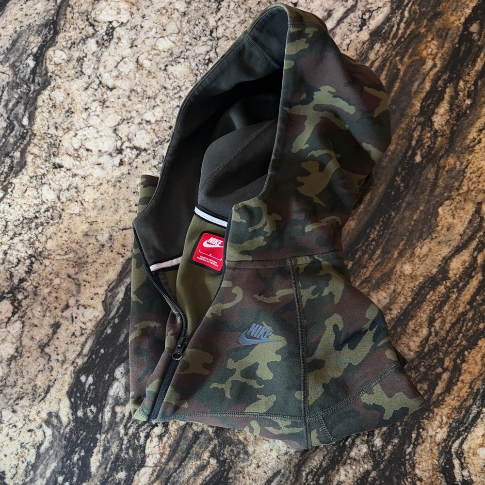 Nike Tech Green and Brown Camouflage Hoodie